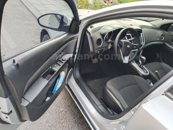 Memurdan Chevrolet Cruze 1.6 LT 2012 Model