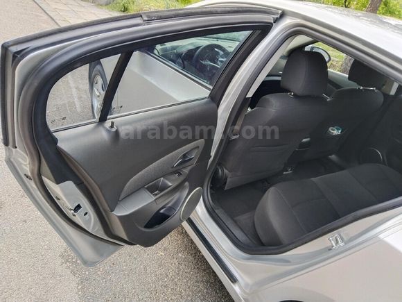 Memurdan Chevrolet Cruze 1.6 LT 2012 Model