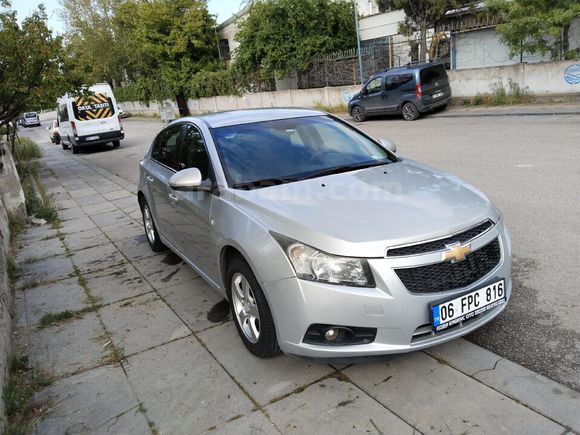 Memurdan Chevrolet Cruze 1.6 LT 2012 Model
