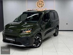 2025 BOYASIZ-DEĞİŞENSİZ-TRAMERSİZ 21.000KM PREMİO PLUS CAM TAVAN