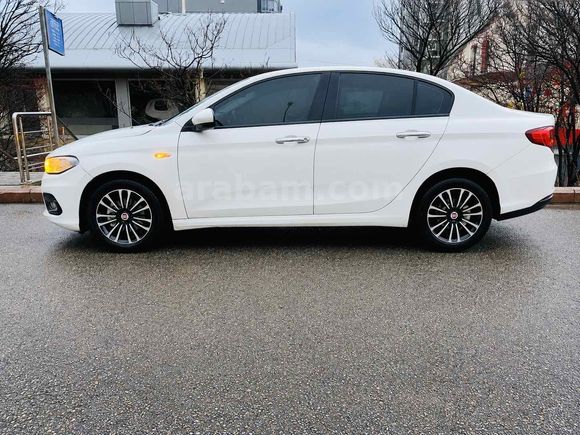 Acil satılık egea confort 1206 otomatik takas üste 200bin verecegim araçlarla olur otomatik olması şartıyla  