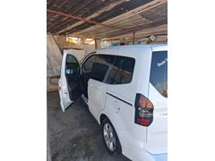 Sahibinden Ford Tourneo Courier 1.6 TDCi Deluxe 2017 Model
