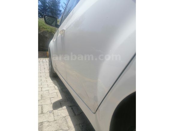 Sahibinden Kia Venga 1.4 CRDi Active 2011 Model 6 ileri manuel 