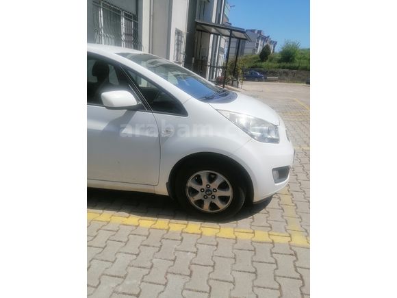 Sahibinden Kia Venga 1.4 CRDi Active 2011 Model 6 ileri manuel 