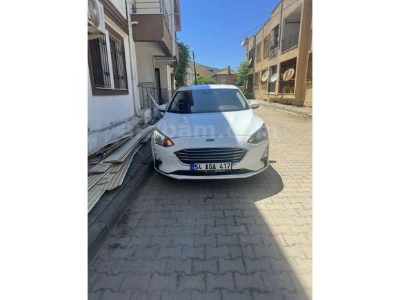 Sahibinden Ford Focus 1.5 Ti-VCT Trend X 2021 Model 
