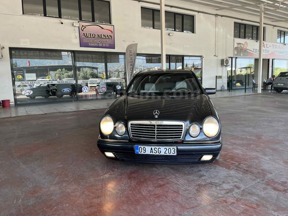 Galeriden Mercedes - Benz E 230 Elegance 1996 Model Manisa