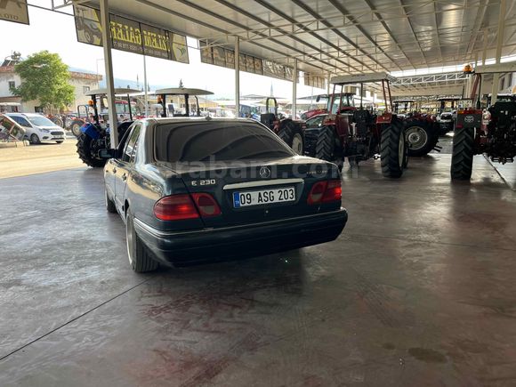 Galeriden Mercedes - Benz E 230 Elegance 1996 Model Manisa