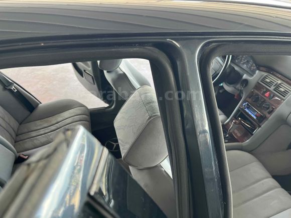 Galeriden Mercedes - Benz E 230 Elegance 1996 Model Manisa