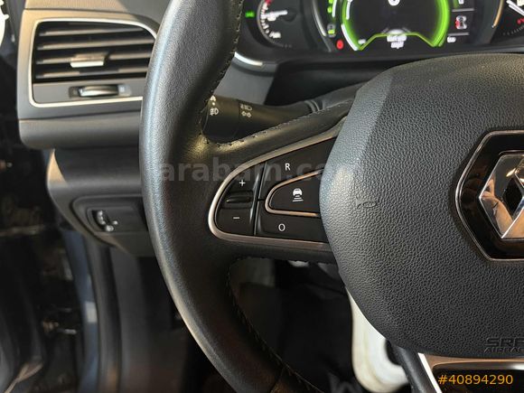 | UNIQ AUTO | 2019 RENAULT MEGANE 1.2TCE ICON OTOMATIK BYSZ