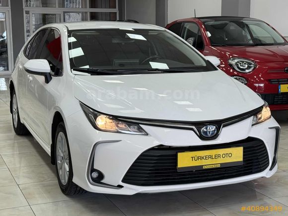 2022 TOYOTA COROLLA 1.8 HYBRİD DREAM E-CVT