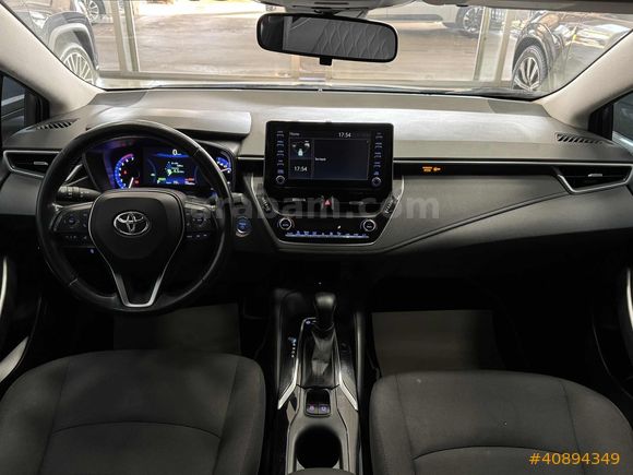 2022 TOYOTA COROLLA 1.8 HYBRİD DREAM E-CVT
