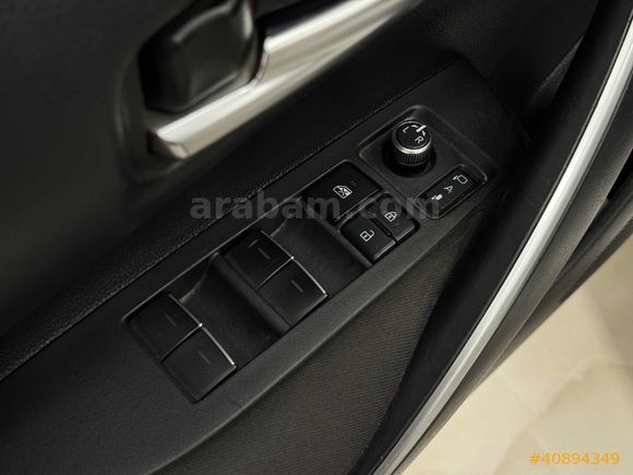 2022 TOYOTA COROLLA 1.8 HYBRİD DREAM E-CVT