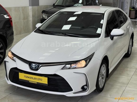 2022 TOYOTA COROLLA 1.8 HYBRİD DREAM E-CVT