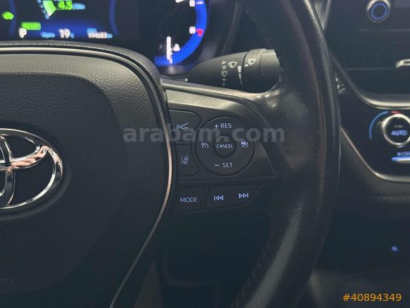 2022 TOYOTA COROLLA 1.8 HYBRİD DREAM E-CVT