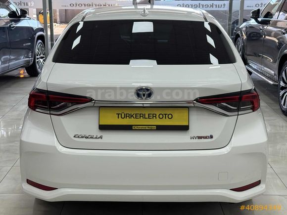 2022 TOYOTA COROLLA 1.8 HYBRİD DREAM E-CVT