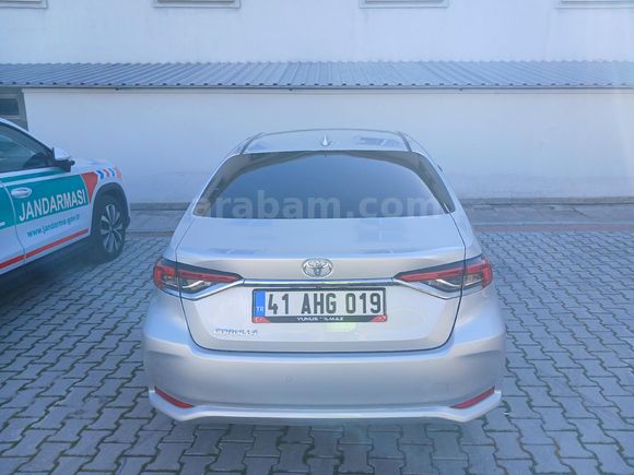 Sahibinden Toyota Corolla 1.5 Dream 2021 Model  83.000 km Gri