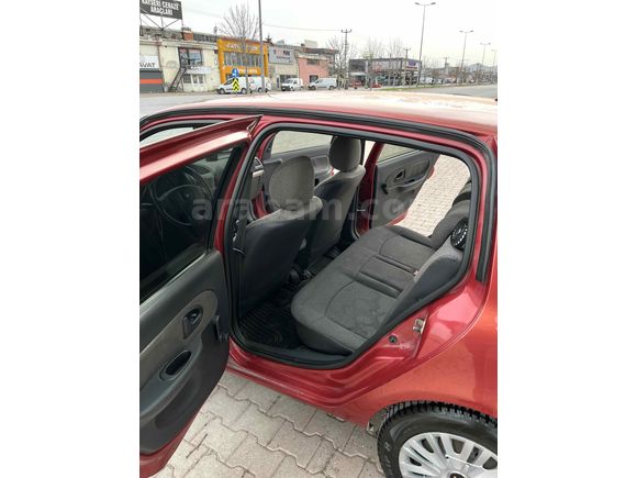 SAHİBİNDEN DÜŞÜK KM CLİO 2 HB - 1.5 DCI TURBO DİZEL