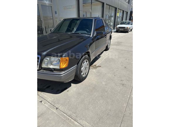 Sahibinden Mercedes - Benz E 200 1993 Model 