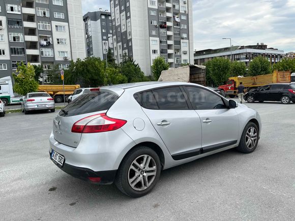 Sahibinden Renault Megane 1.5 dCi Touch 2013 Model 