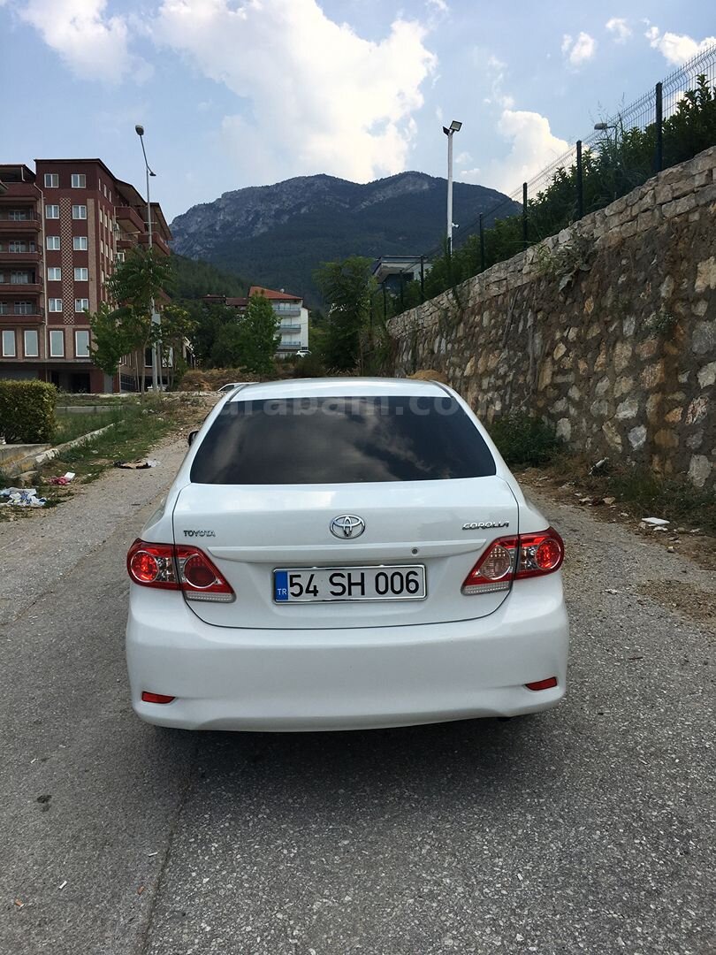 Sahibinden Toyota Corolla 1.33 Comfort 2011 Model 3