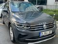 ERDEMLER'DEN 2023 VW TİGUAN 1.5TSI ELEGANCE 150HP CAM TAVAN FULL