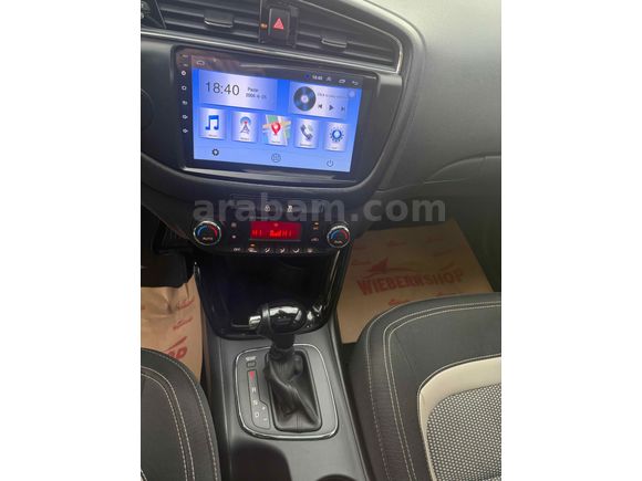 Sahibinden Değişensiz Boyasız Kia Ceed 1.6 CRDi Concept Plus SW 2017 Model 