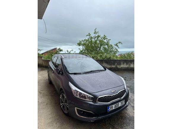 Sahibinden Değişensiz Boyasız Kia Ceed 1.6 CRDi Concept Plus SW 2017 Model 