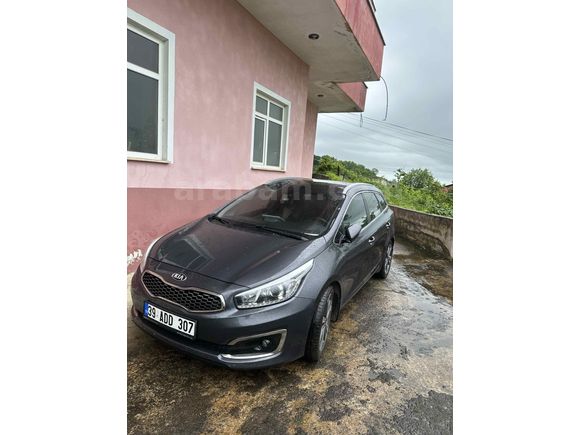 Sahibinden Değişensiz Boyasız Kia Ceed 1.6 CRDi Concept Plus SW 2017 Model 