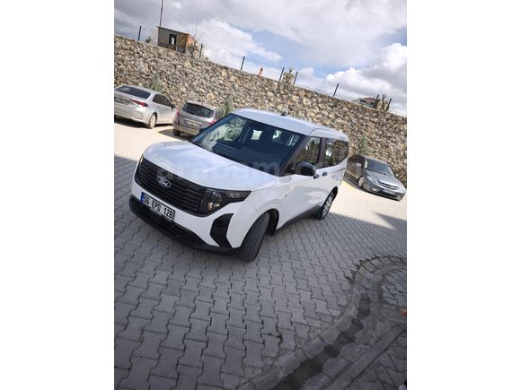 Sahibinden Ford Tourneo Courier 1.5 EcoBlue Trend 2024 Model  21.000 km Beyaz