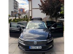 Volkswagen Passat 1.6 TDi BlueMotion Highline 2017 Model 