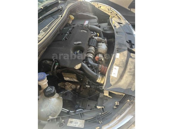 Sahibinden Peugeot 2008 1.6 BlueHDI Active 2016 Model  67000 km sıfır kokusu üzerinde 