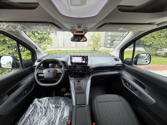 2026 OPEL COMBO 1.5D ULTİMATE CAMTAVAN&OTOMATİK&%20FATURA
