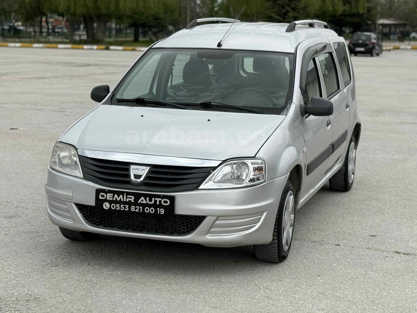 Galeriden Dacia Logan 1.5 dCi MCV Ambiance 2010 Model Afyonkarahisar 310.000 km Gri (Gümüş) 2