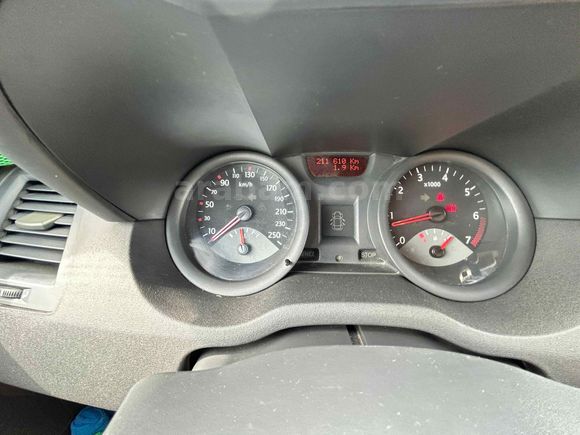 Sahibinden Renault Megane 1.4 Authentique 2005 Model 