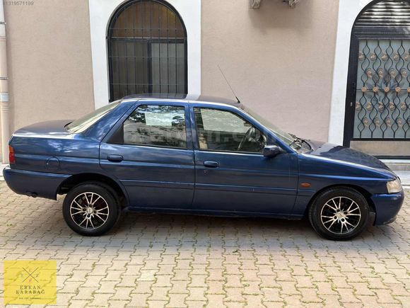 K.KARTINA 12 TAKSİT YAPILIR 96 ESCORT 1.6 KLİMALI LPG'Lİ