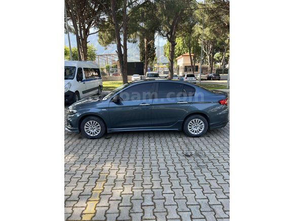 Sahibinden Fiat Egea 1.4 Fire Easy 2021 Model  50.000  km Mavi