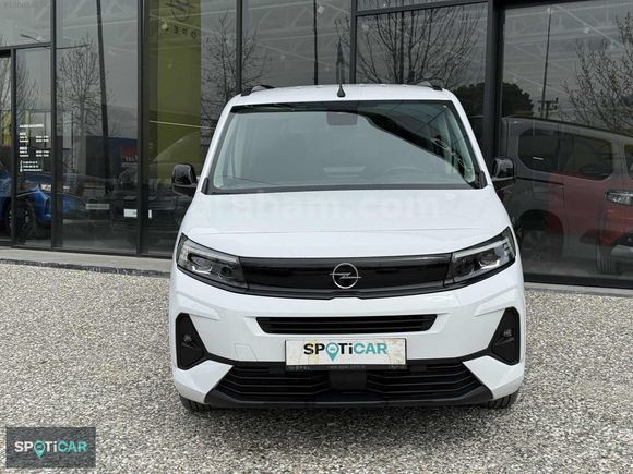 OPEL YETKİLİ BAYİİNDEN HATASIZ 2025 COMBO-E EDİTİON 25.000 KM