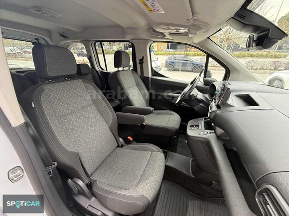 OPEL YETKİLİ BAYİİNDEN HATASIZ 2025 COMBO-E EDİTİON 25.000 KM