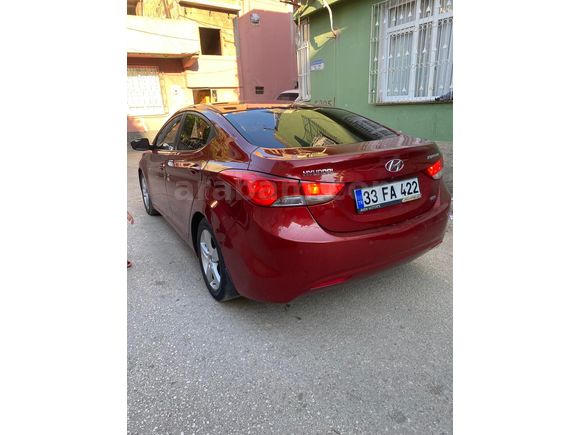 Sahibinden Hyundai Elantra 1.6 D-CVVT  premuim Plus 2012 Model