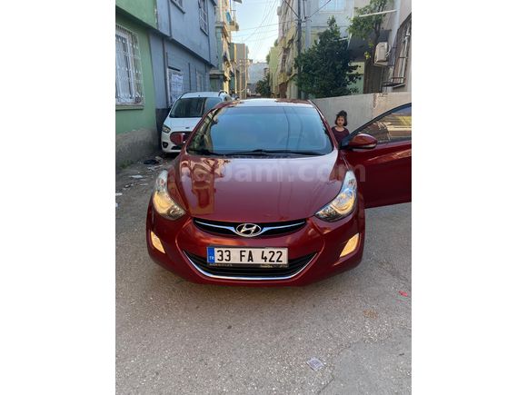 Sahibinden Hyundai Elantra 1.6 D-CVVT  premuim Plus 2012 Model