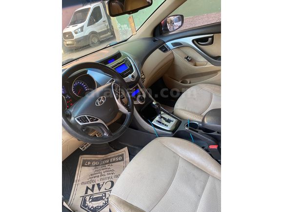 Sahibinden Hyundai Elantra 1.6 D-CVVT  premuim Plus 2012 Model