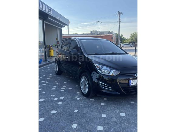Sahibinden Hyundai i20 1.2 D-CVVT Jump 2013 Model  211.473 km Siyah
