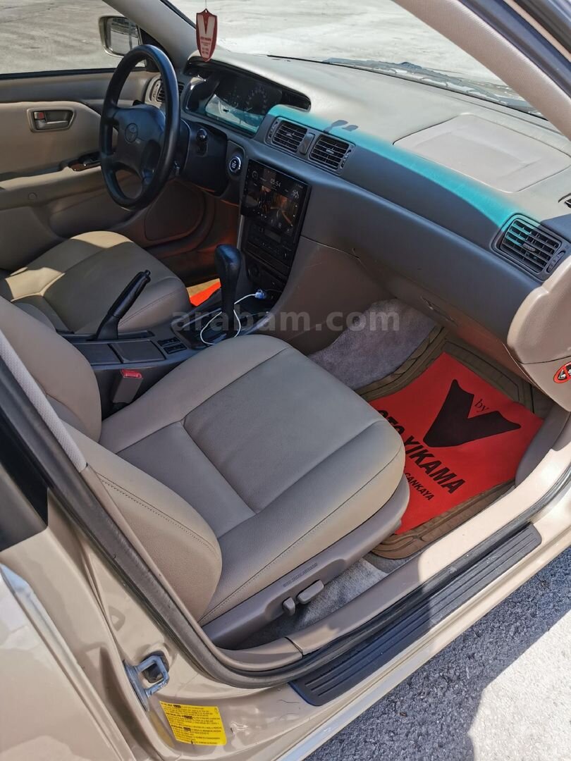 Sahibinden Toyota Camry 3.0 GX 1999 Model Ankara 450.000 km Bej 4