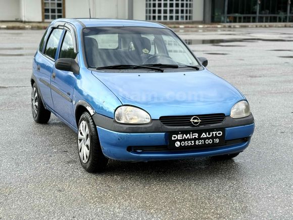 BAYAN ARACI İSTEYENLERE OTOMOTİK CORSA 1.4 SWING
