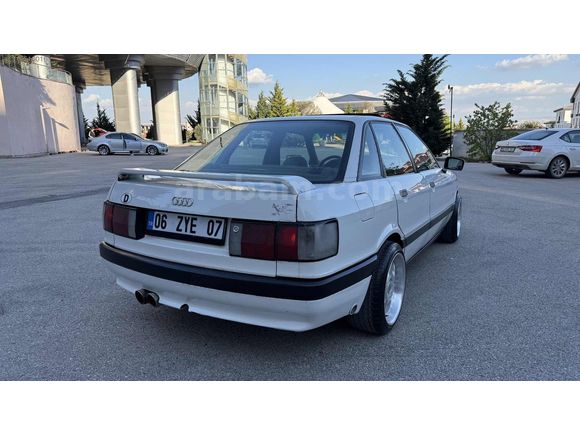 VOİCE'DEN SADECE 3 PARÇA BOYALI SUNROOF'LU AUDİ 80