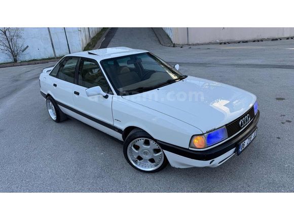 VOİCE'DEN SADECE 3 PARÇA BOYALI SUNROOF'LU AUDİ 80