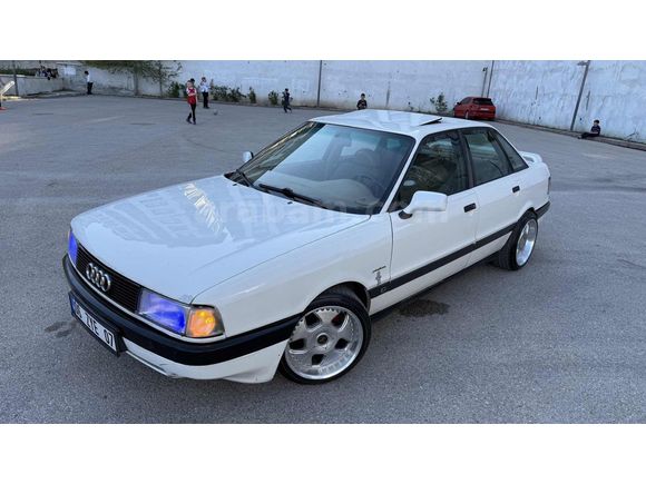 VOİCE'DEN SADECE 3 PARÇA BOYALI SUNROOF'LU AUDİ 80