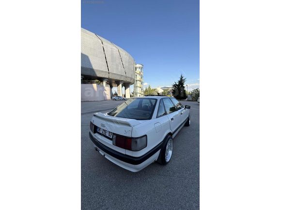 VOİCE'DEN SADECE 3 PARÇA BOYALI SUNROOF'LU AUDİ 80
