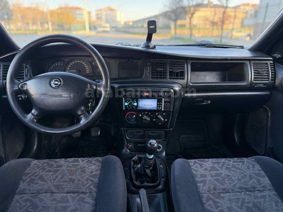 OPEL VECTRA 2.0 GLS 