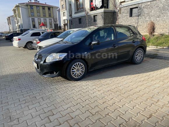 Sahibinden Toyota Auris 1.6 Comfort 2009 Model Van 182.500 km Siyah